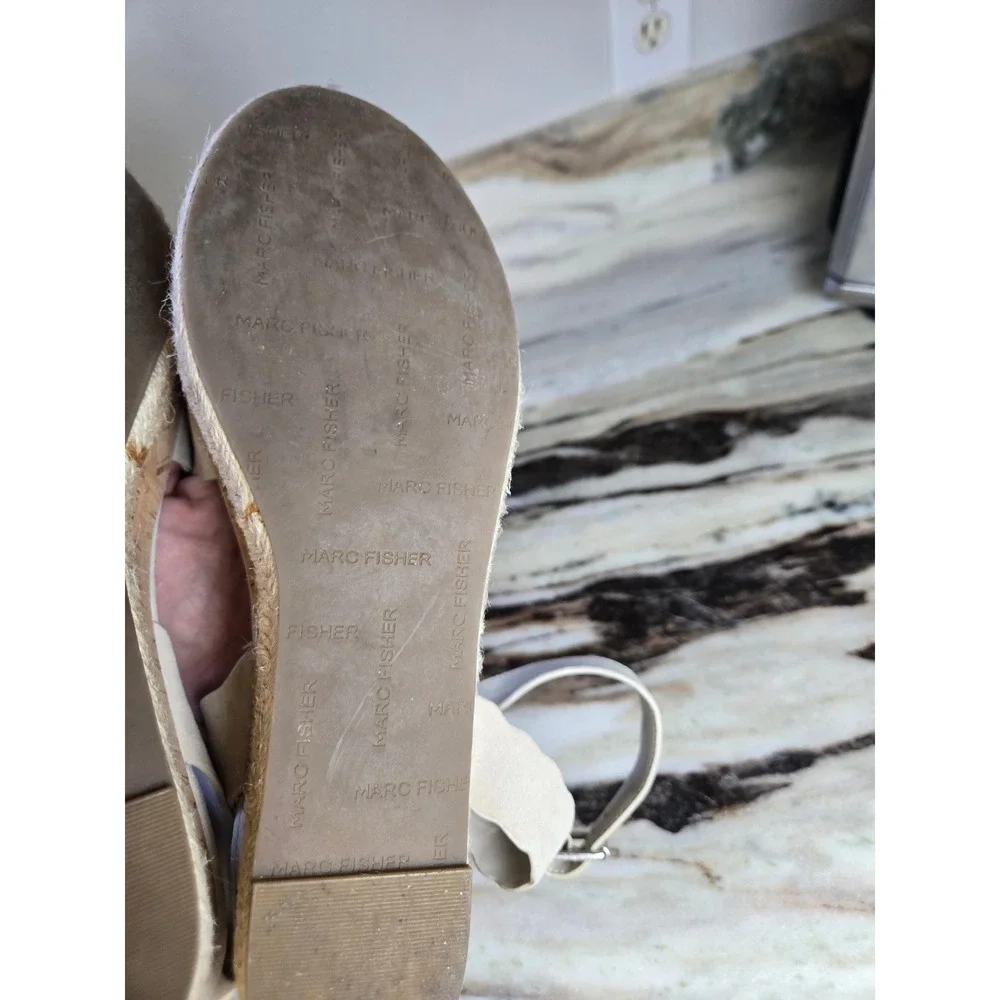 Marc Fisher MFFAITFUL Cream Suede Scalloped Espadrille Cork Wedge Sandals 8.5M